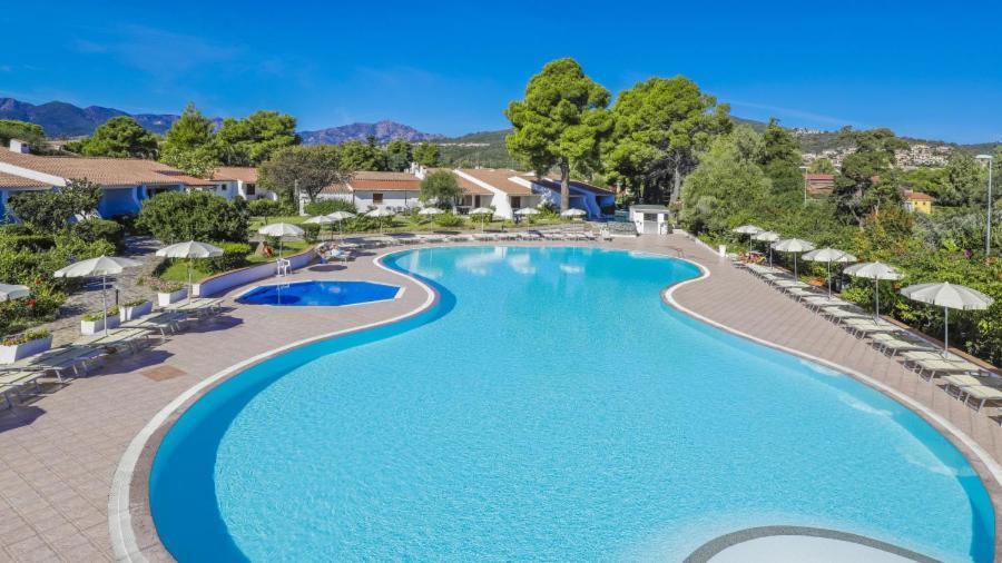 Nicolaus Club Li Cucutti Hotel Agrustos ภายนอก รูปภาพ