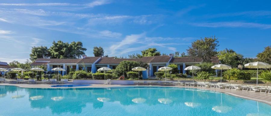 Nicolaus Club Li Cucutti Hotel Agrustos ภายนอก รูปภาพ